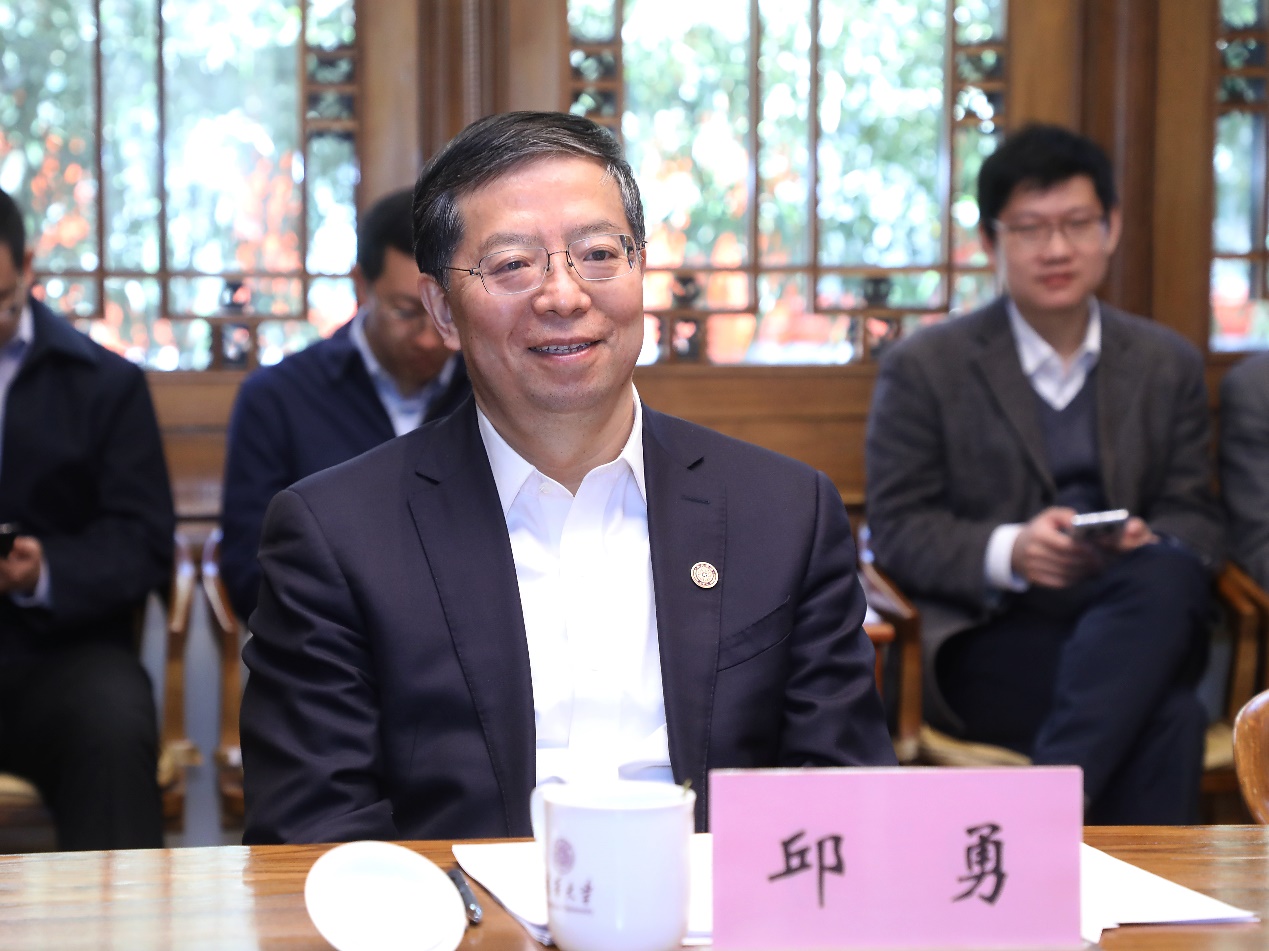 2025新澳门开门原料免费
