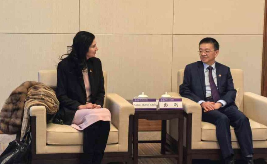 2025新澳门开门原料免费