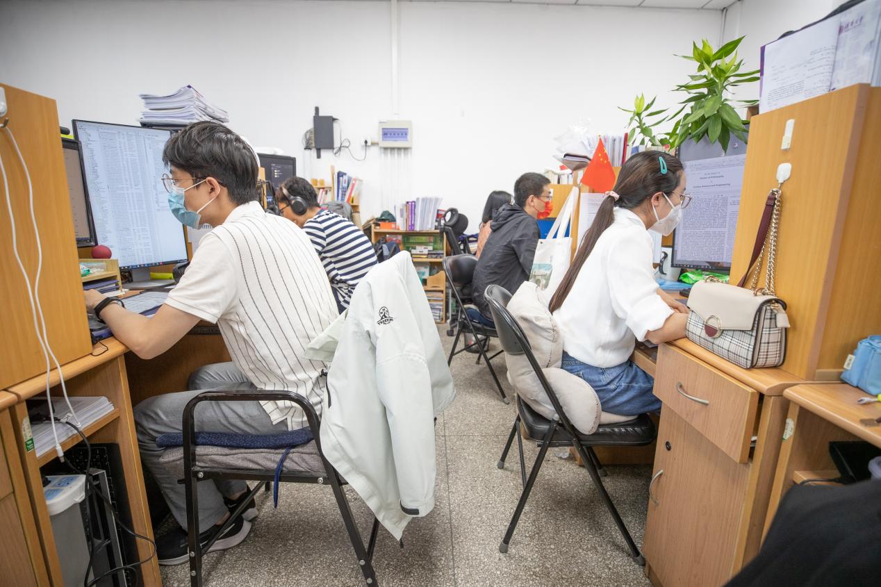 2025新澳门开门原料免费