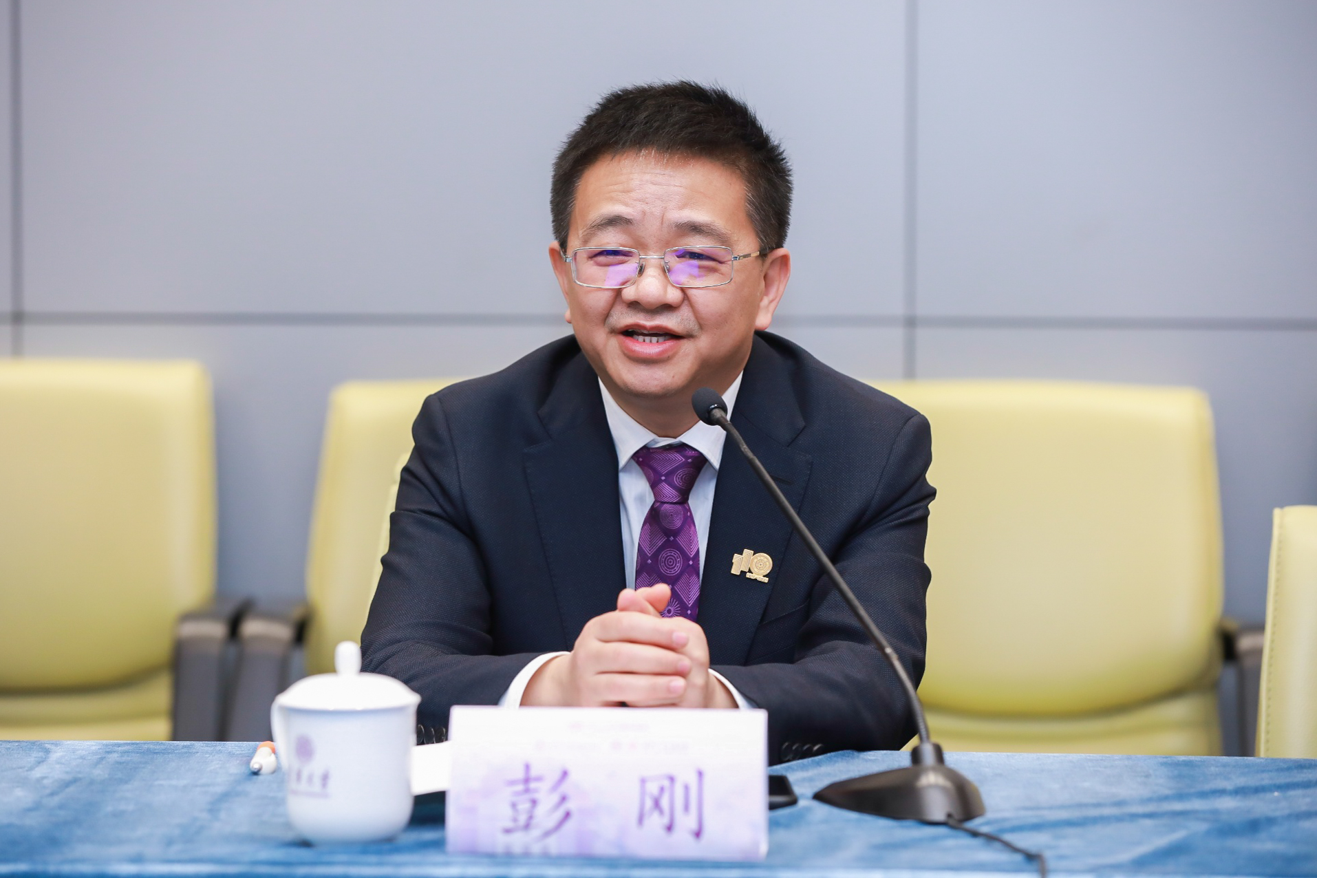 2025新澳门开门原料免费