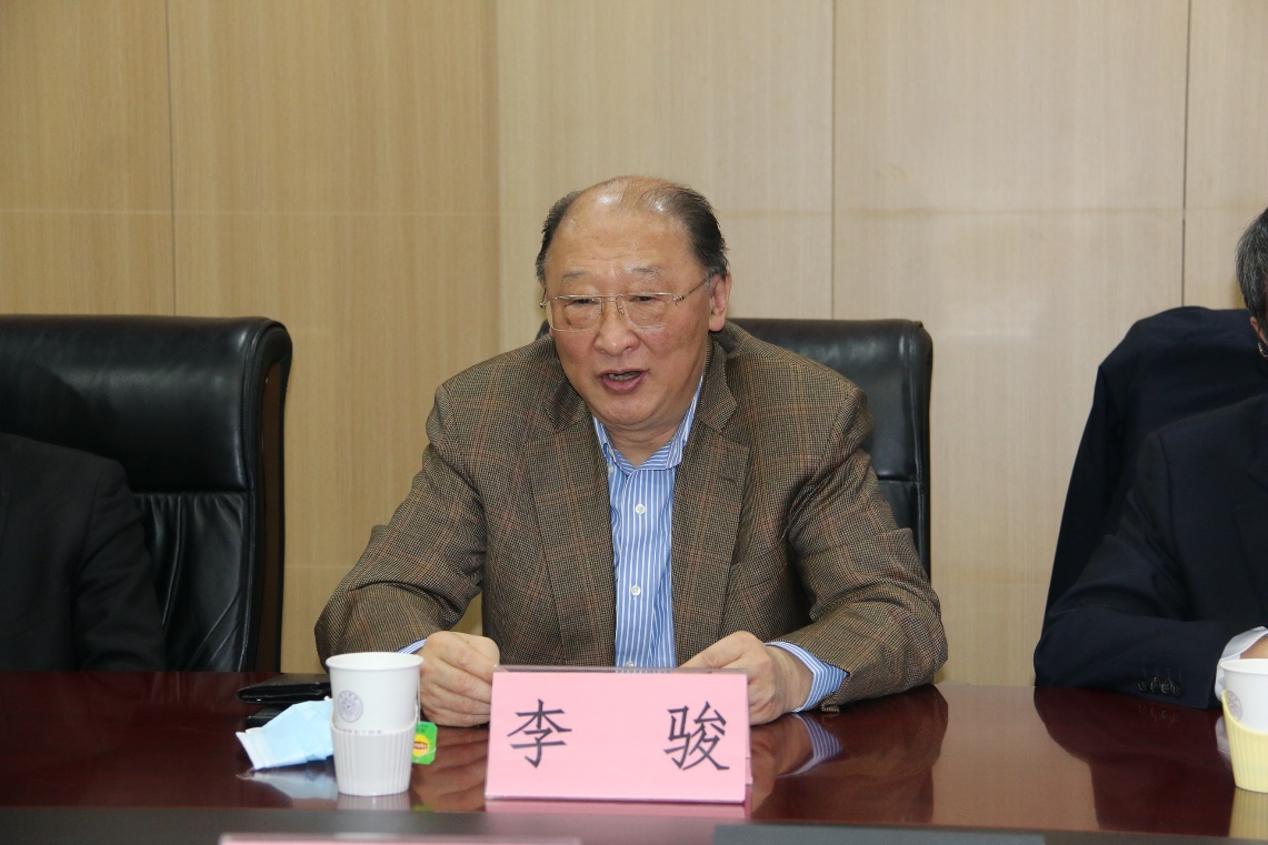 2025新澳门开门原料免费