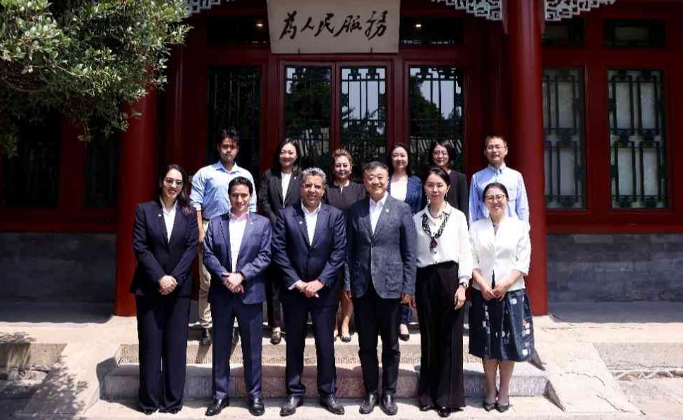 2025新澳门开门原料免费