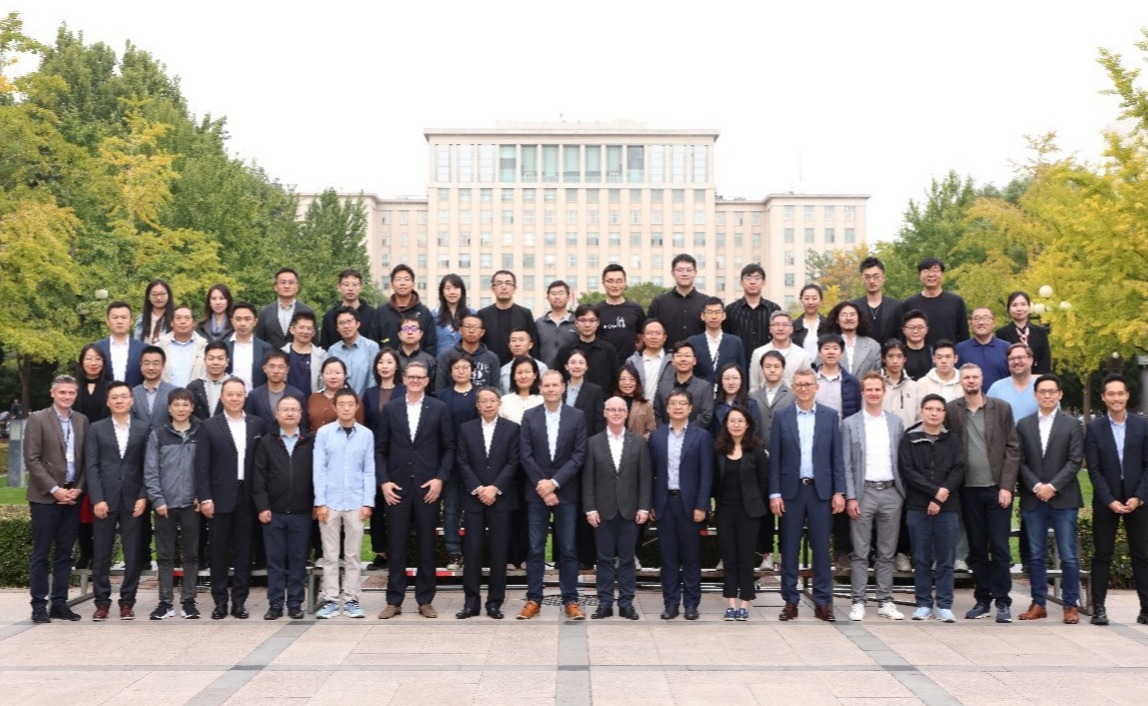2025新澳门开门原料免费