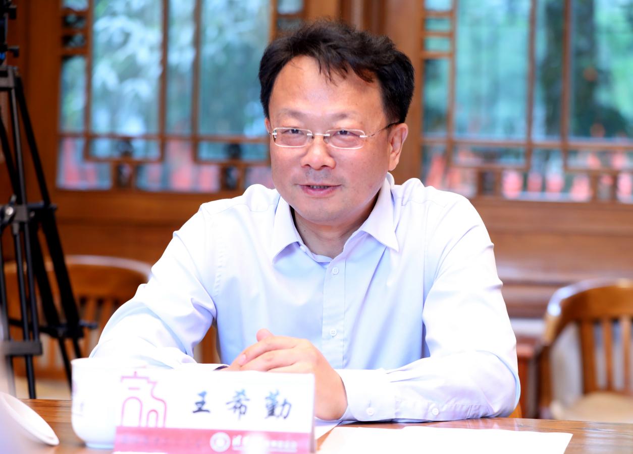 2025新澳门开门原料免费