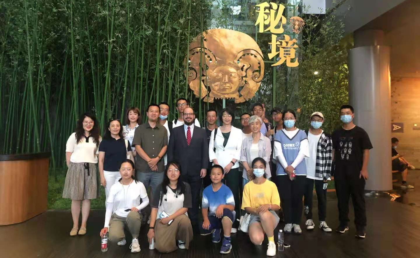 2025新澳门开门原料免费