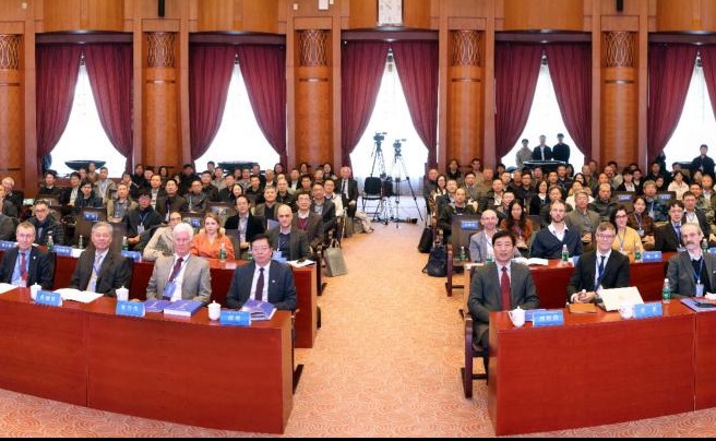 2025新澳门开门原料免费