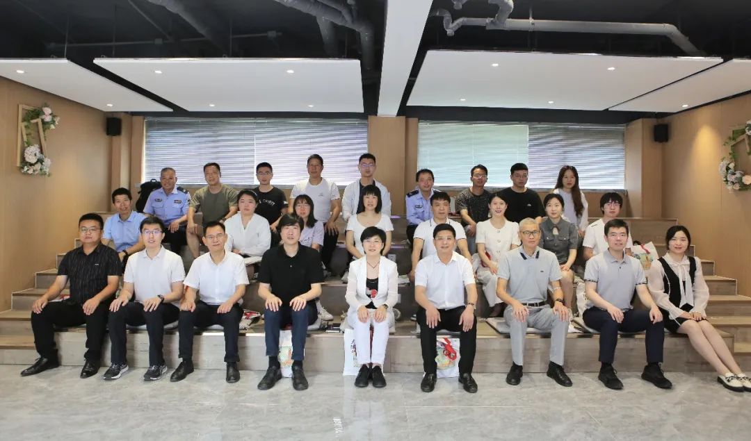 2025新澳门开门原料免费
