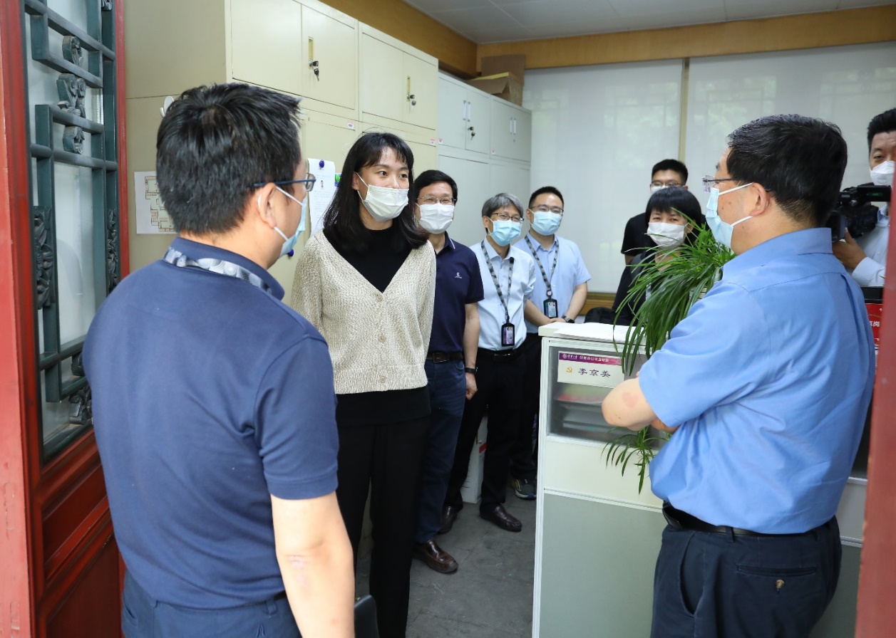 2025新澳门开门原料免费