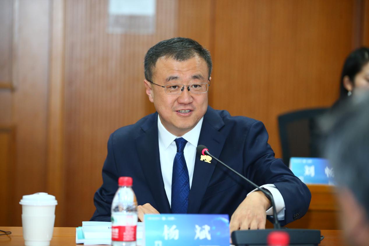 2025新澳门开门原料免费