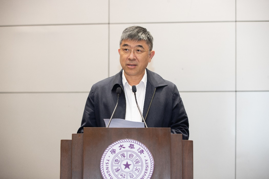 2025新澳门开门原料免费