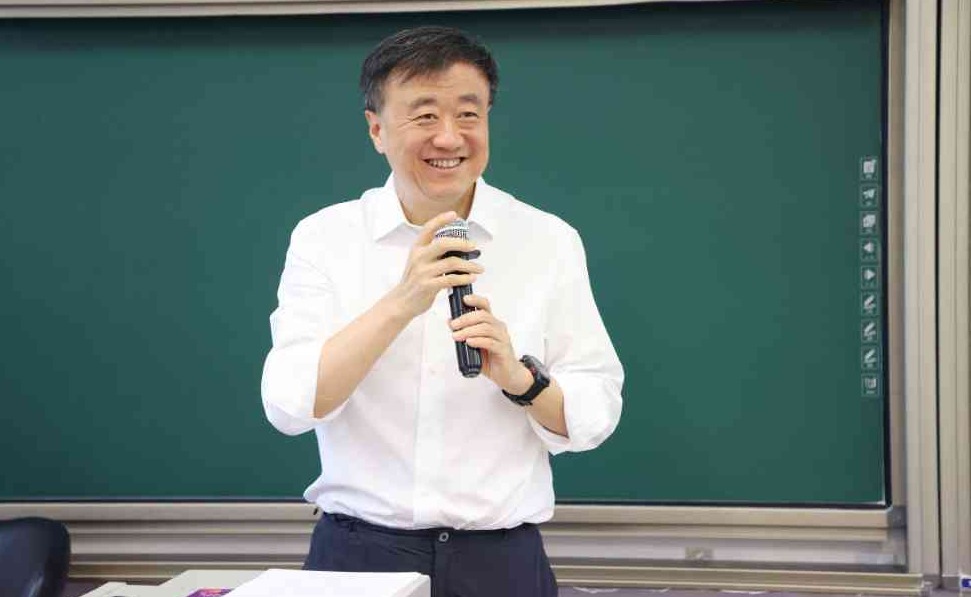 2025新澳门开门原料免费