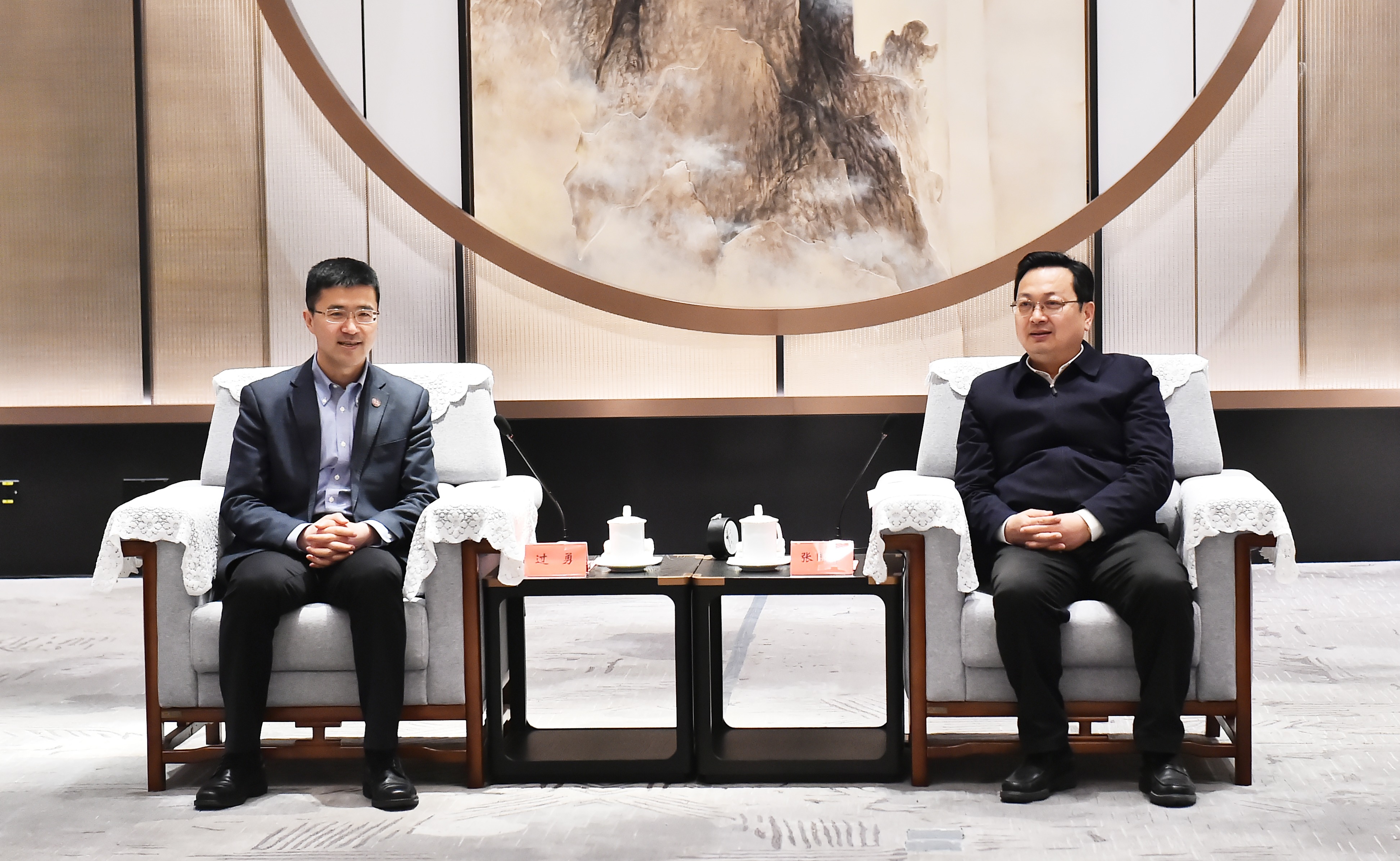 2025新澳门开门原料免费