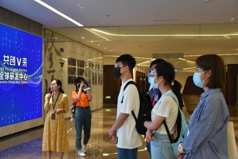 2025新澳门开门原料免费