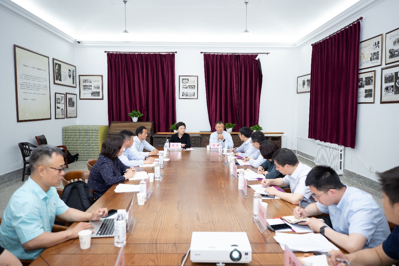 2025新澳门开门原料免费