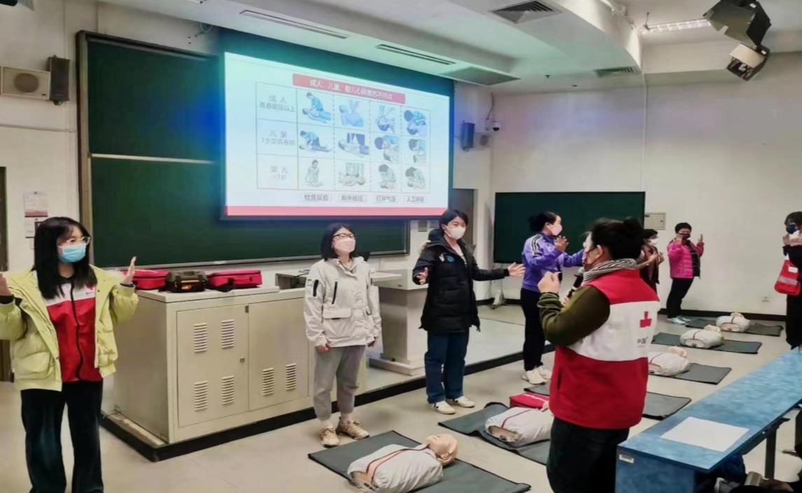 2025新澳门开门原料免费