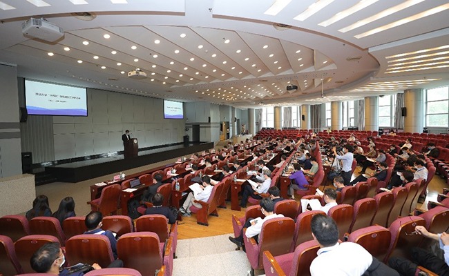 2025新澳门开门原料免费