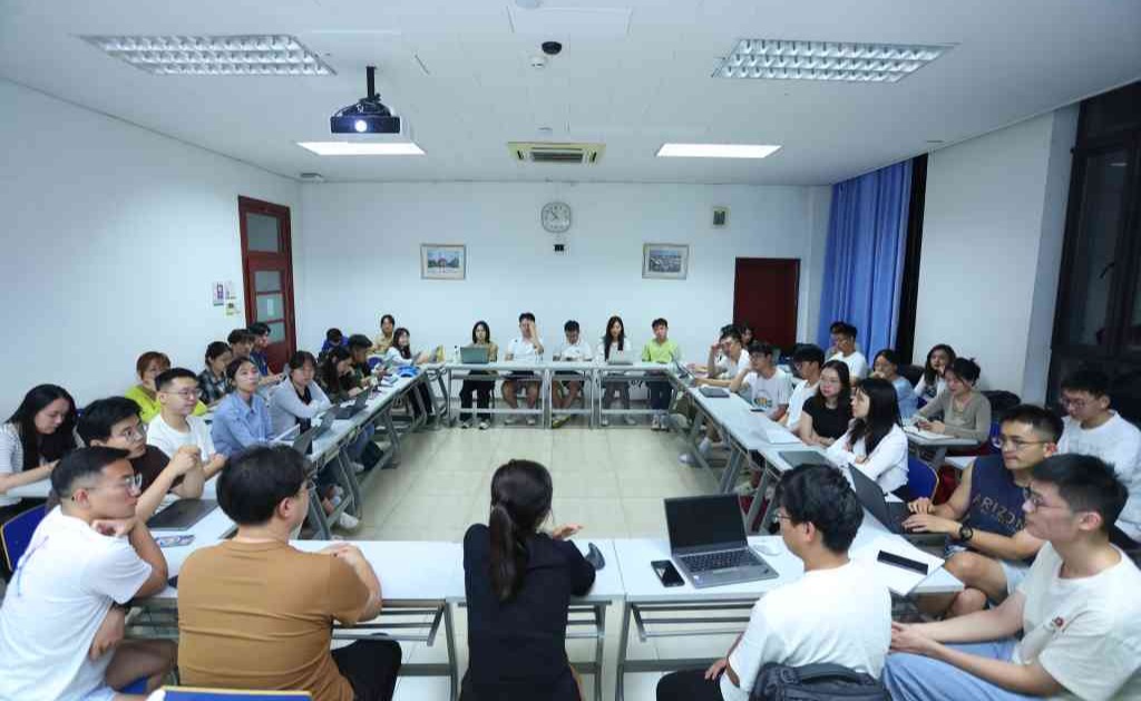 2025新澳门开门原料免费
