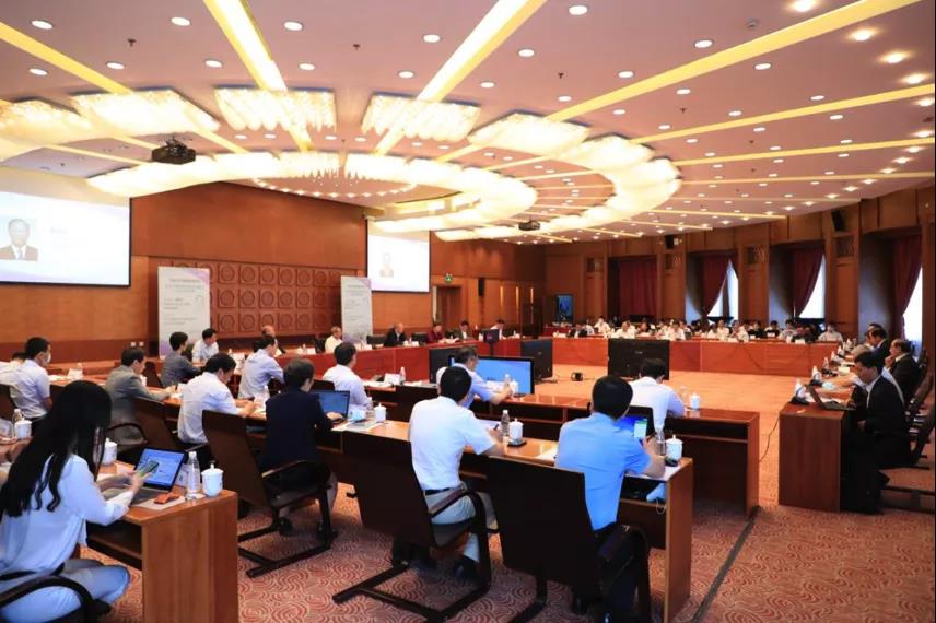 2025新澳门开门原料免费