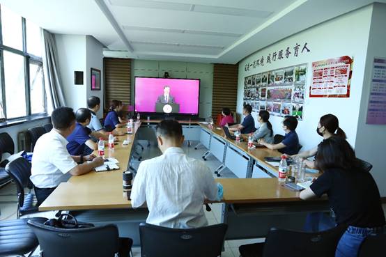 2025新澳门开门原料免费