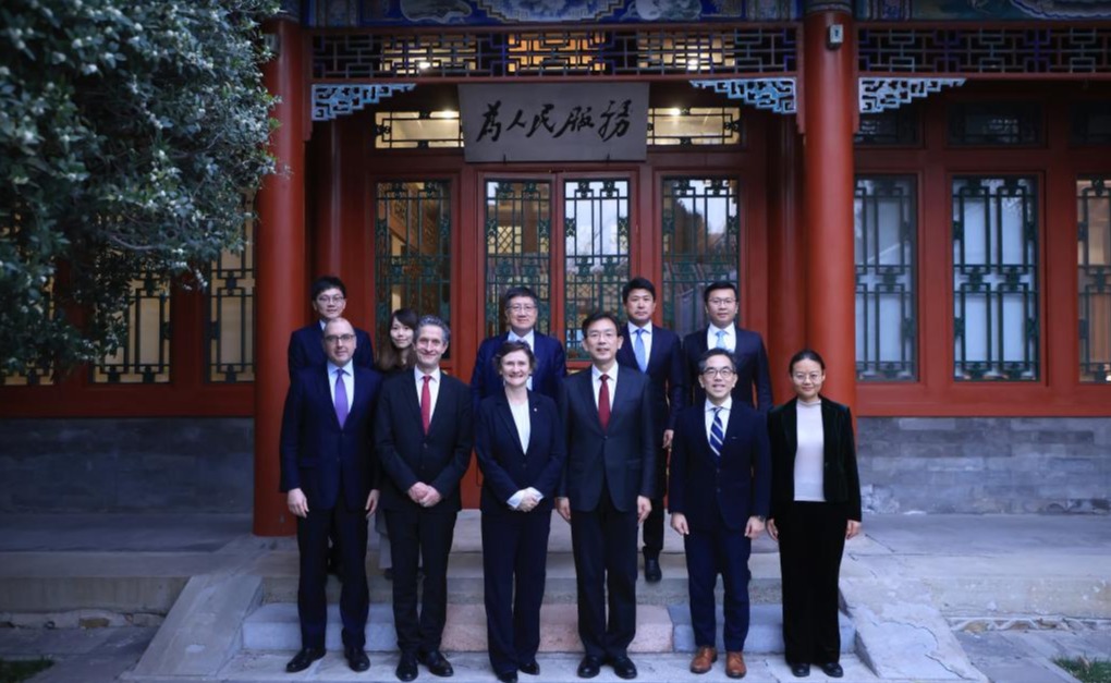 2025新澳门开门原料免费