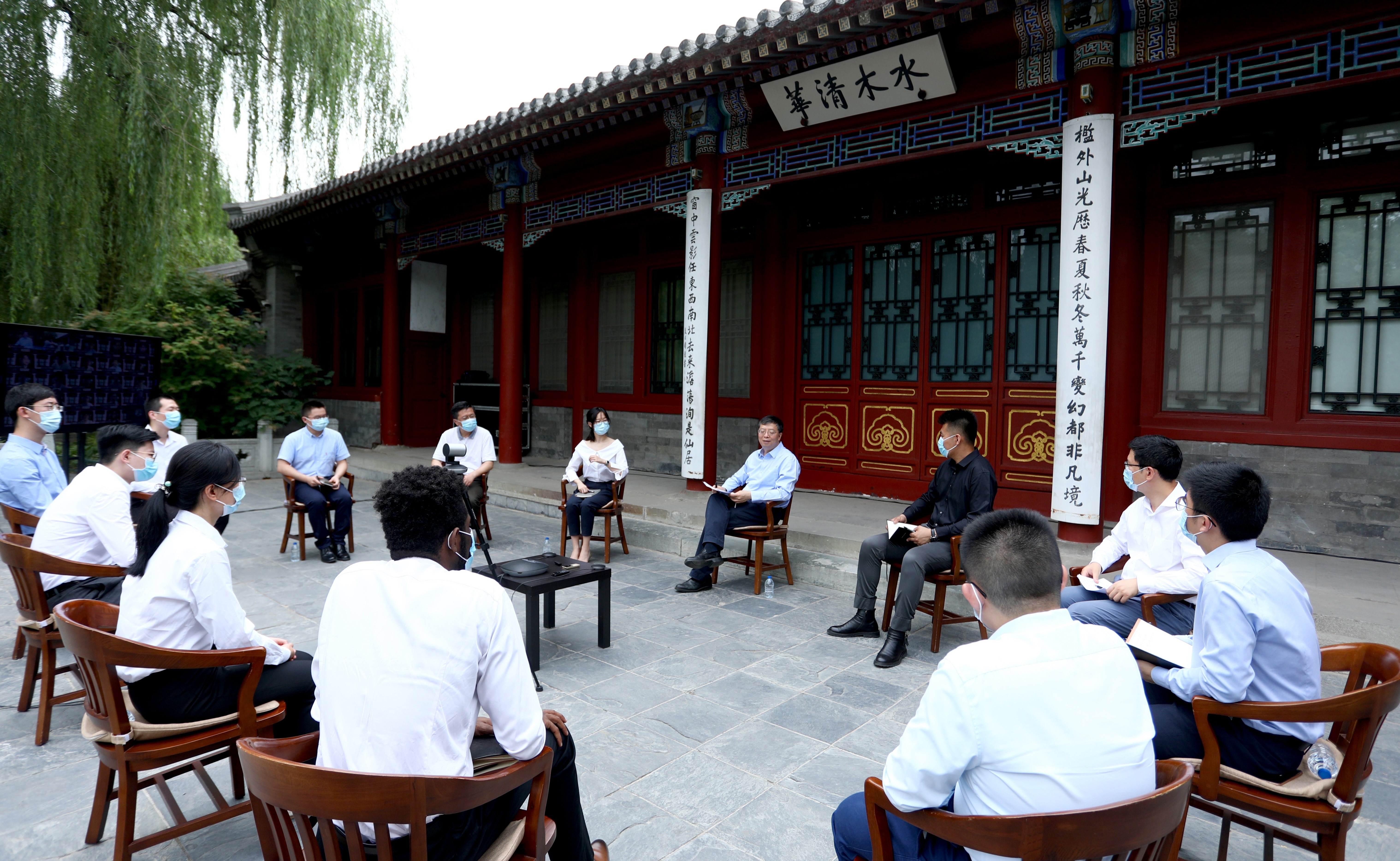 2025新澳门开门原料免费