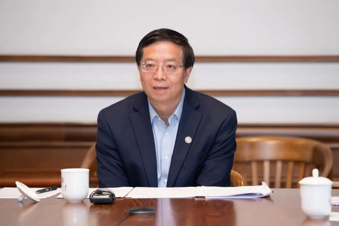 2025新澳门开门原料免费