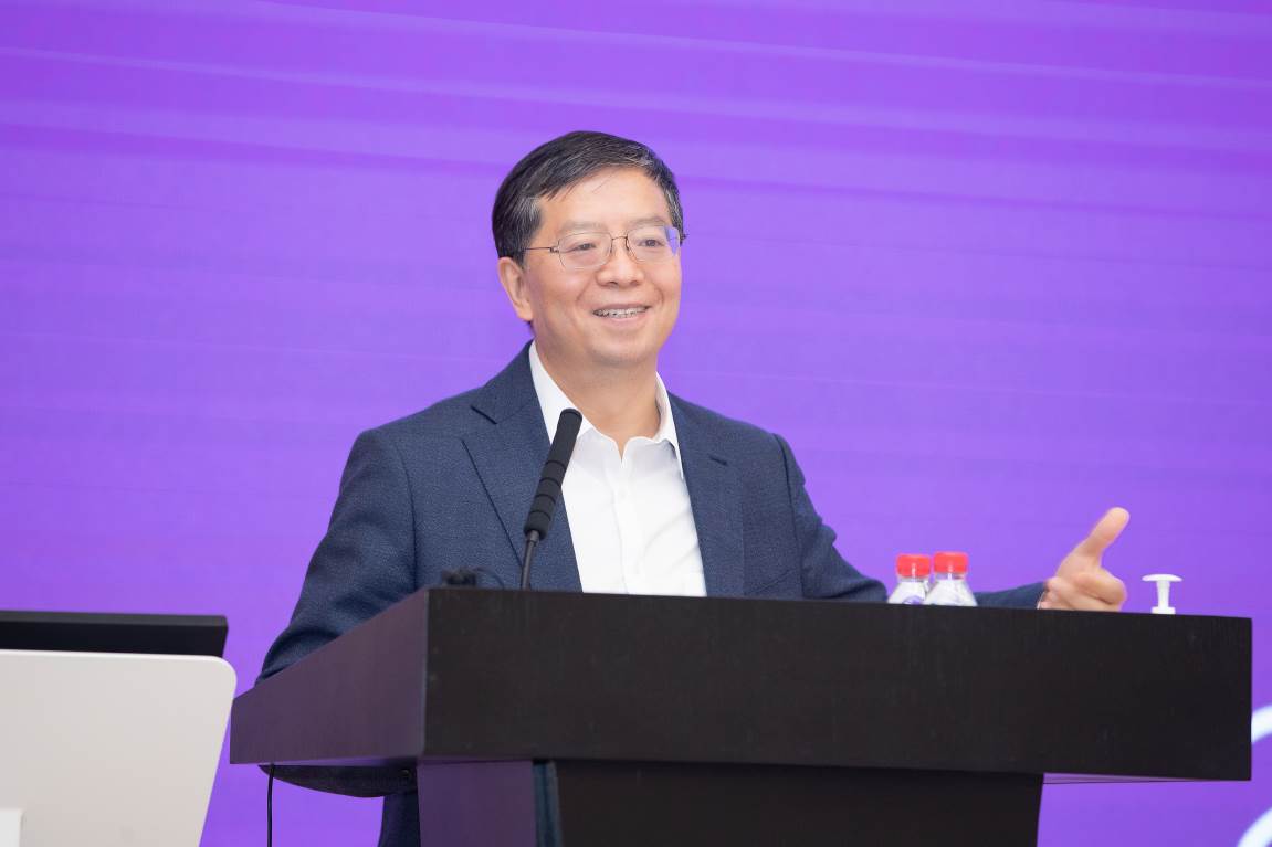 2025新澳门开门原料免费