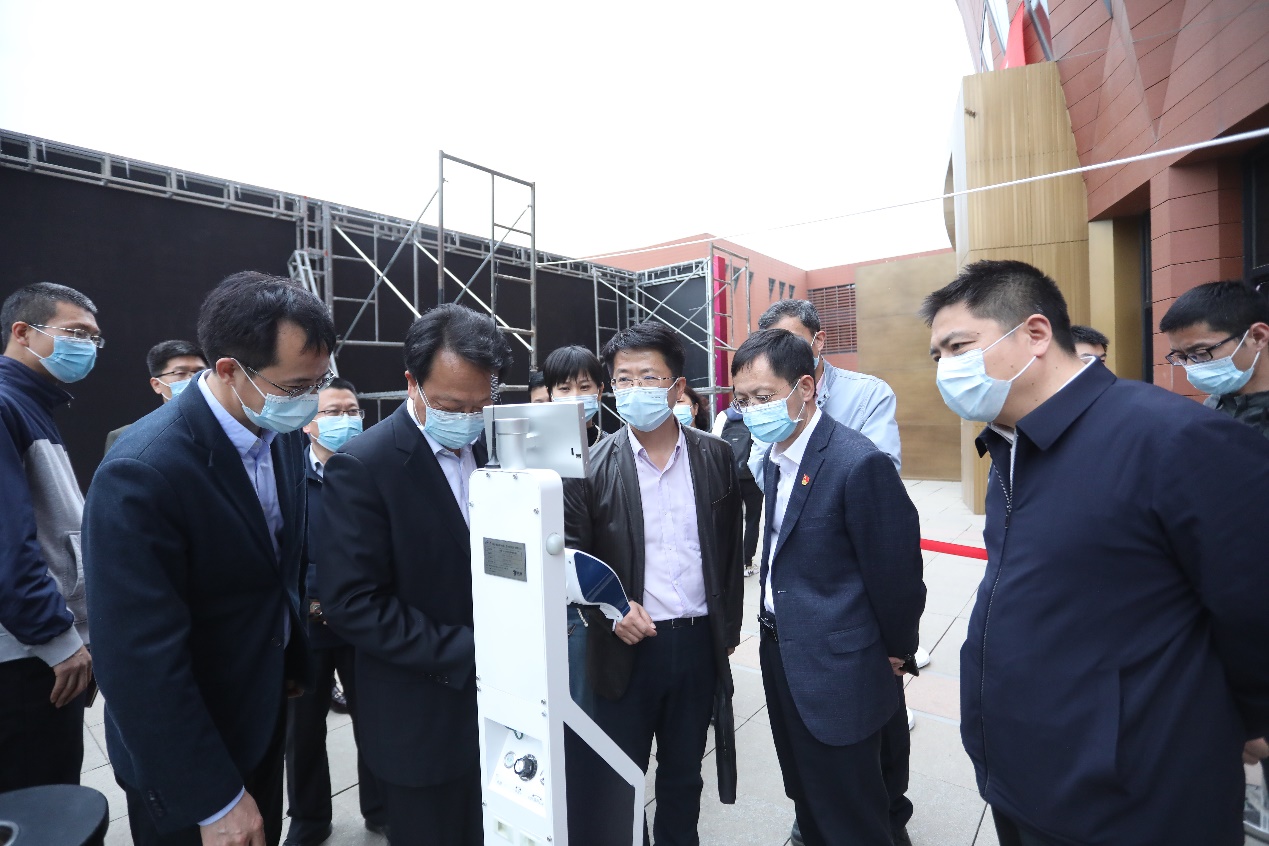 2025新澳门开门原料免费