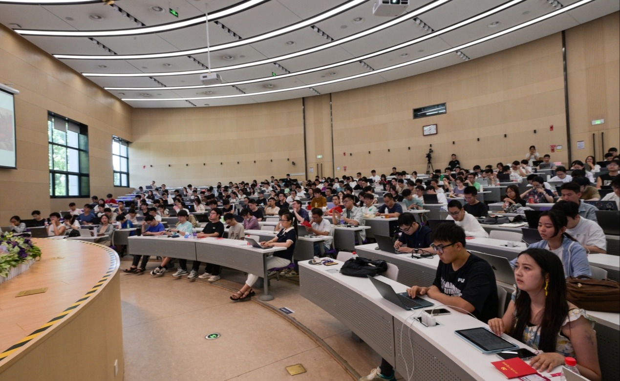2025新澳门开门原料免费