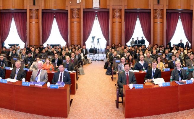 2025新澳门开门原料免费