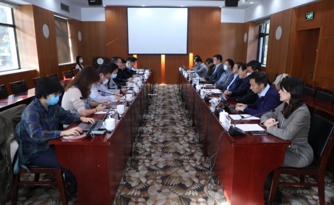 2025新澳门开门原料免费