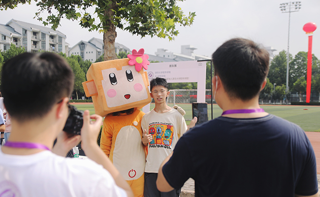 2025新澳门开门原料免费