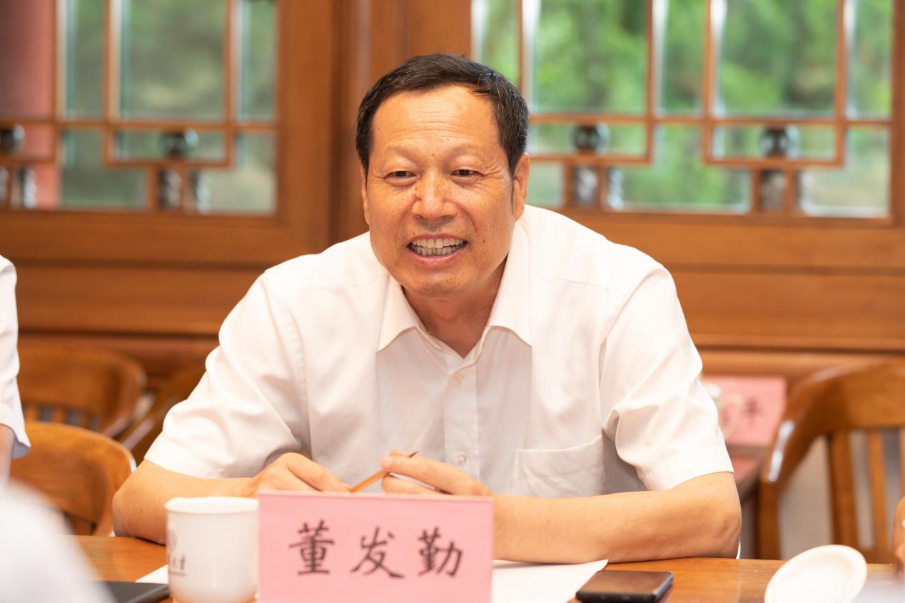 2025新澳门开门原料免费