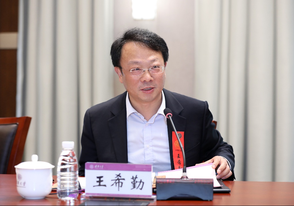 2025新澳门开门原料免费
