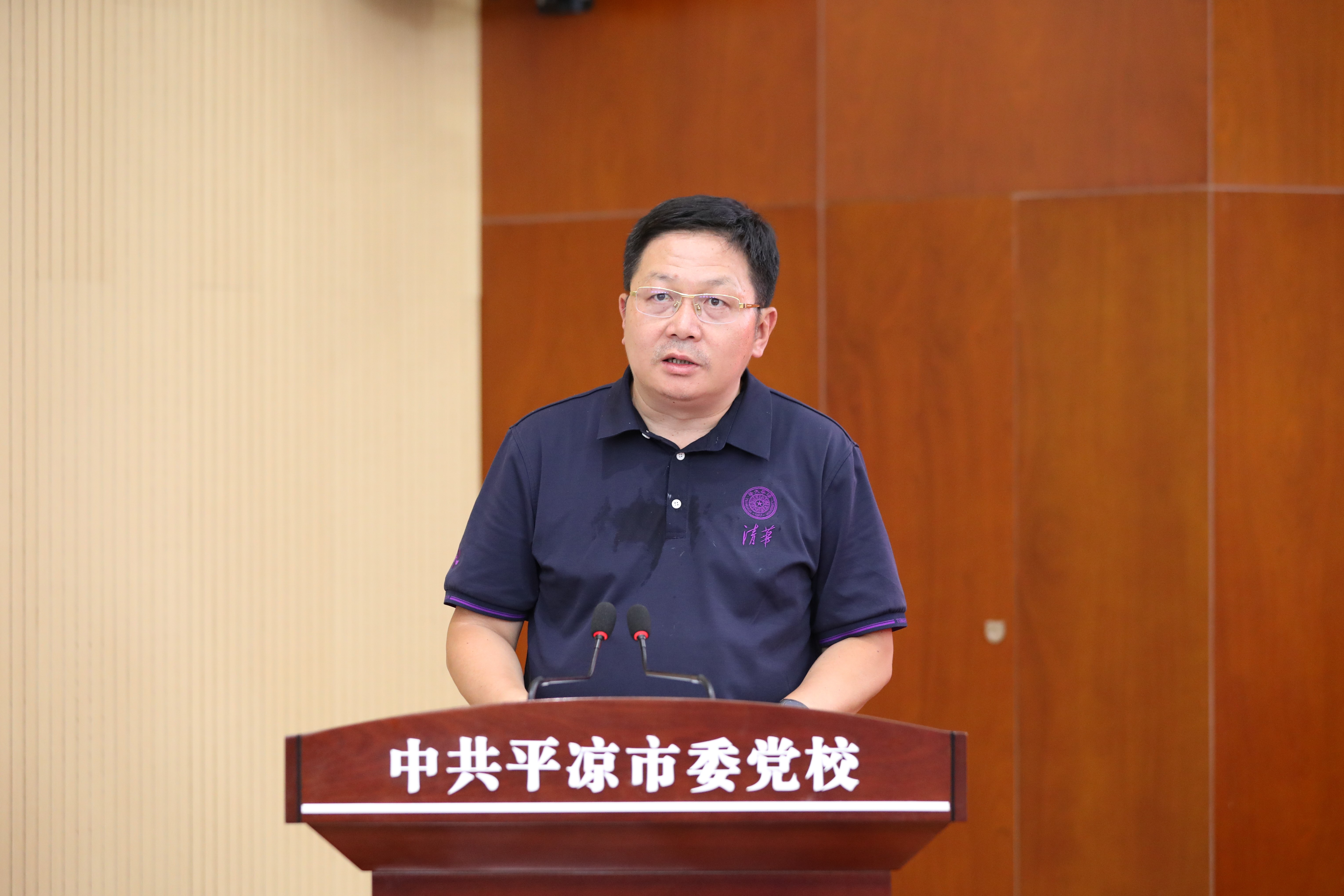 20230710-2025新澳门开门原料免费乡村振兴甘肃平凉远程教学站揭牌暨乡村教师护眼灯捐赠仪式 -2025新澳门开门原料免费继续教育学院院长刘震讲话-平凉融媒体中心拍摄.jpg