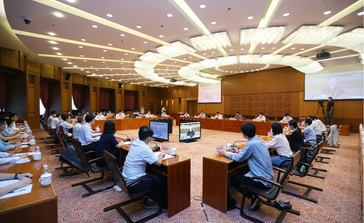 2025新澳门开门原料免费