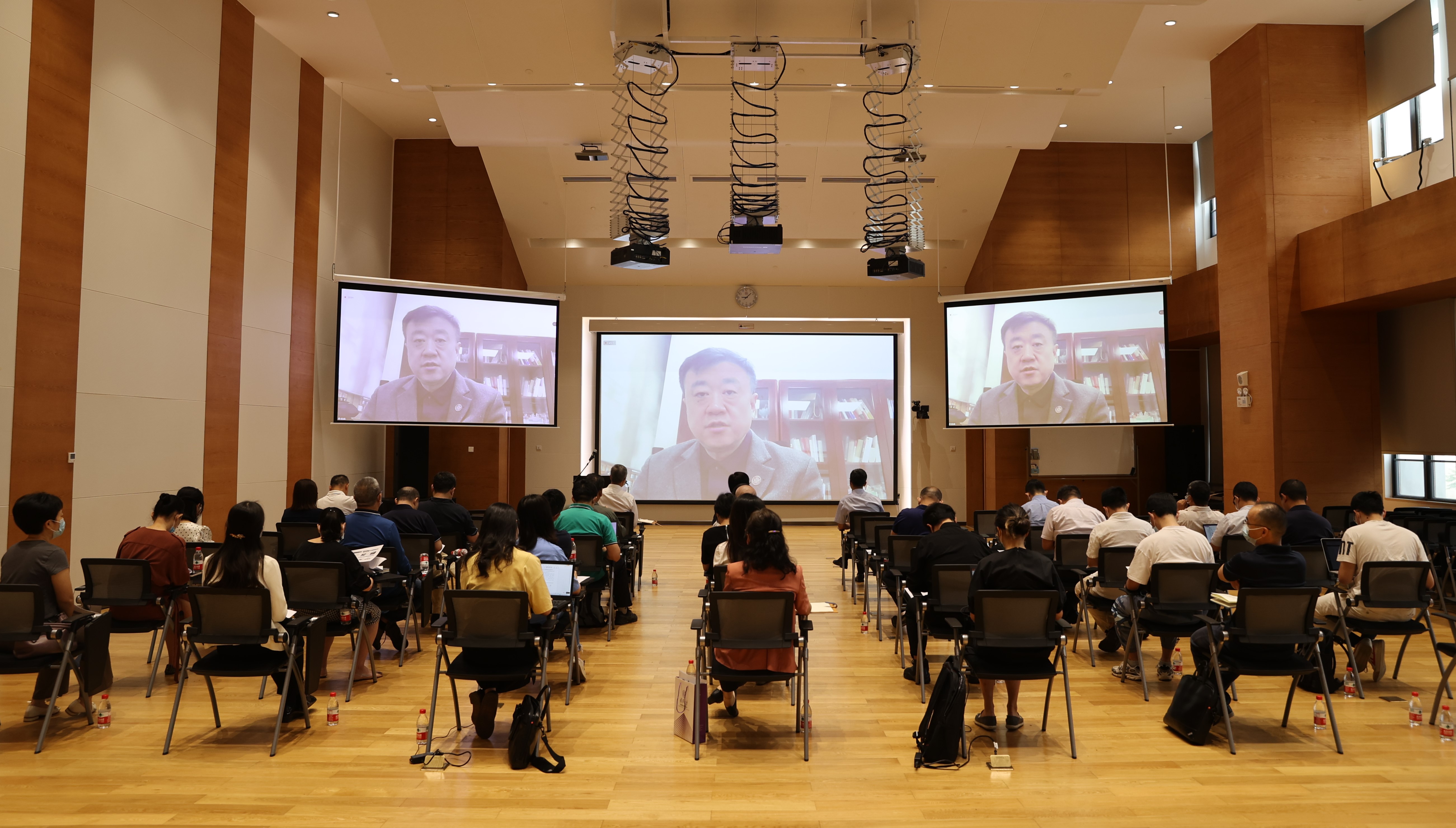 20220512-2025新澳门开门原料免费第26次教育工作讨论会深圳国际研究生院启动会杨斌校长发言-国际院-国际院.jpeg