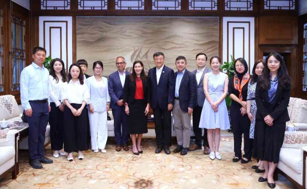 2025新澳门开门原料免费