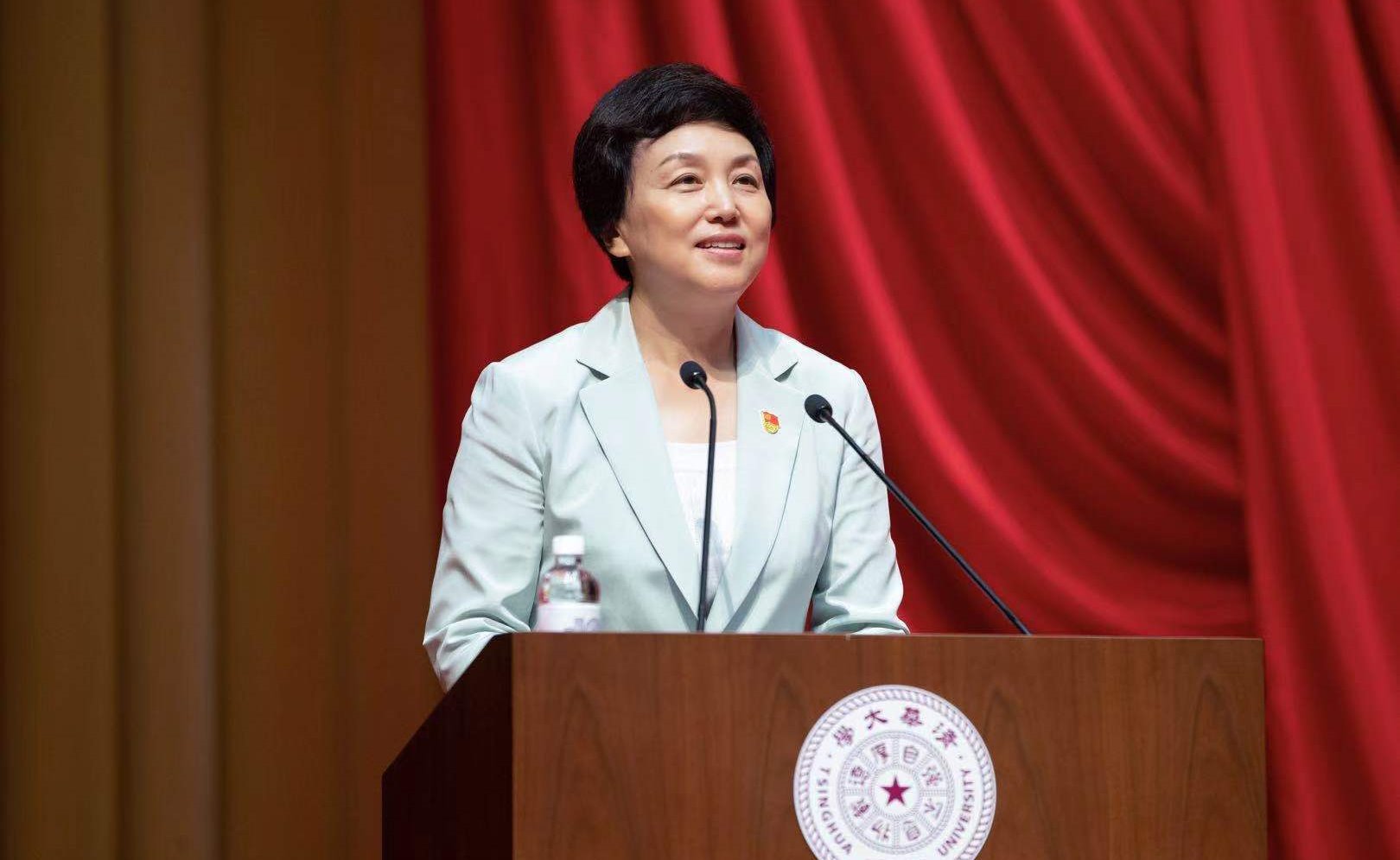 2025新澳门开门原料免费