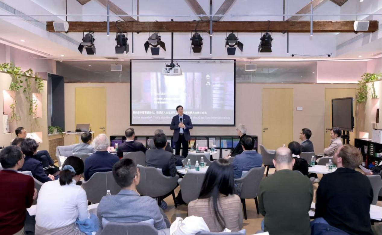 2025新澳门开门原料免费