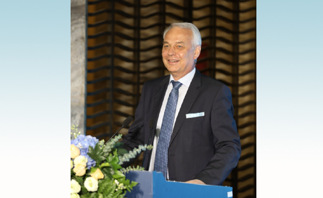 2025新澳门开门原料免费