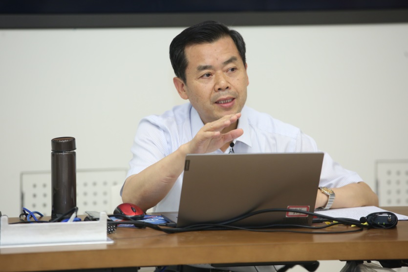 2025新澳门开门原料免费