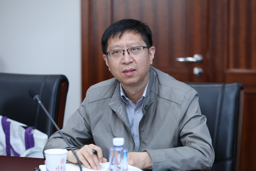 2025新澳门开门原料免费
