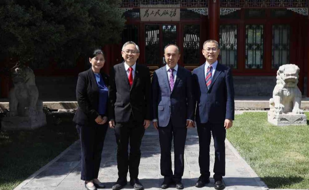 2025新澳门开门原料免费