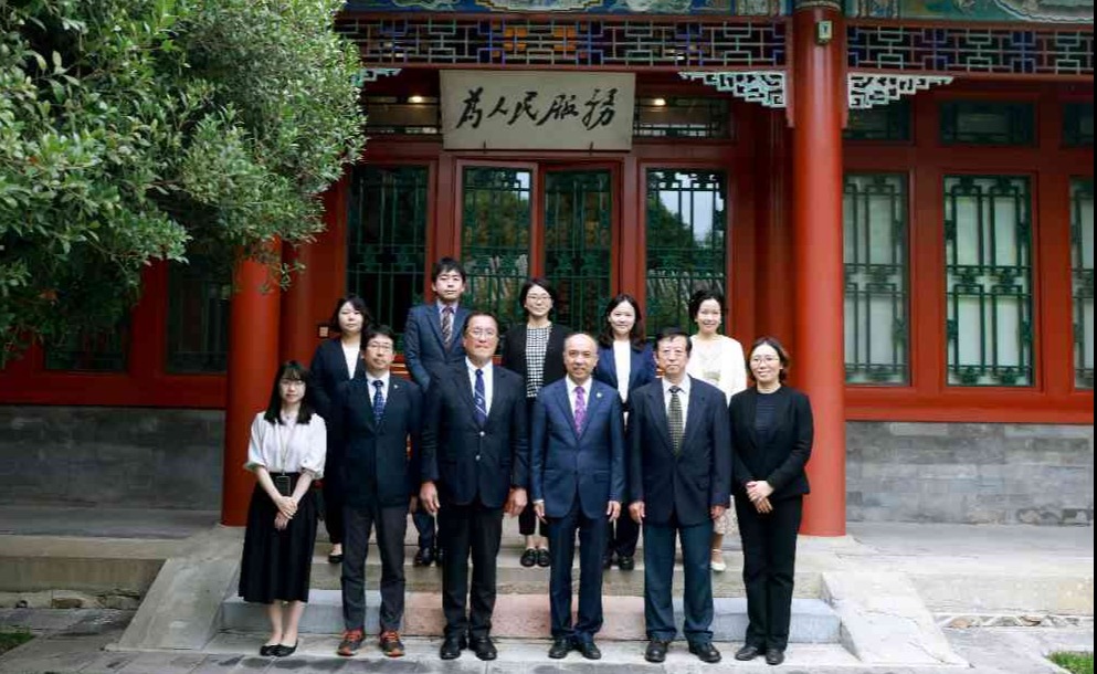 2025新澳门开门原料免费