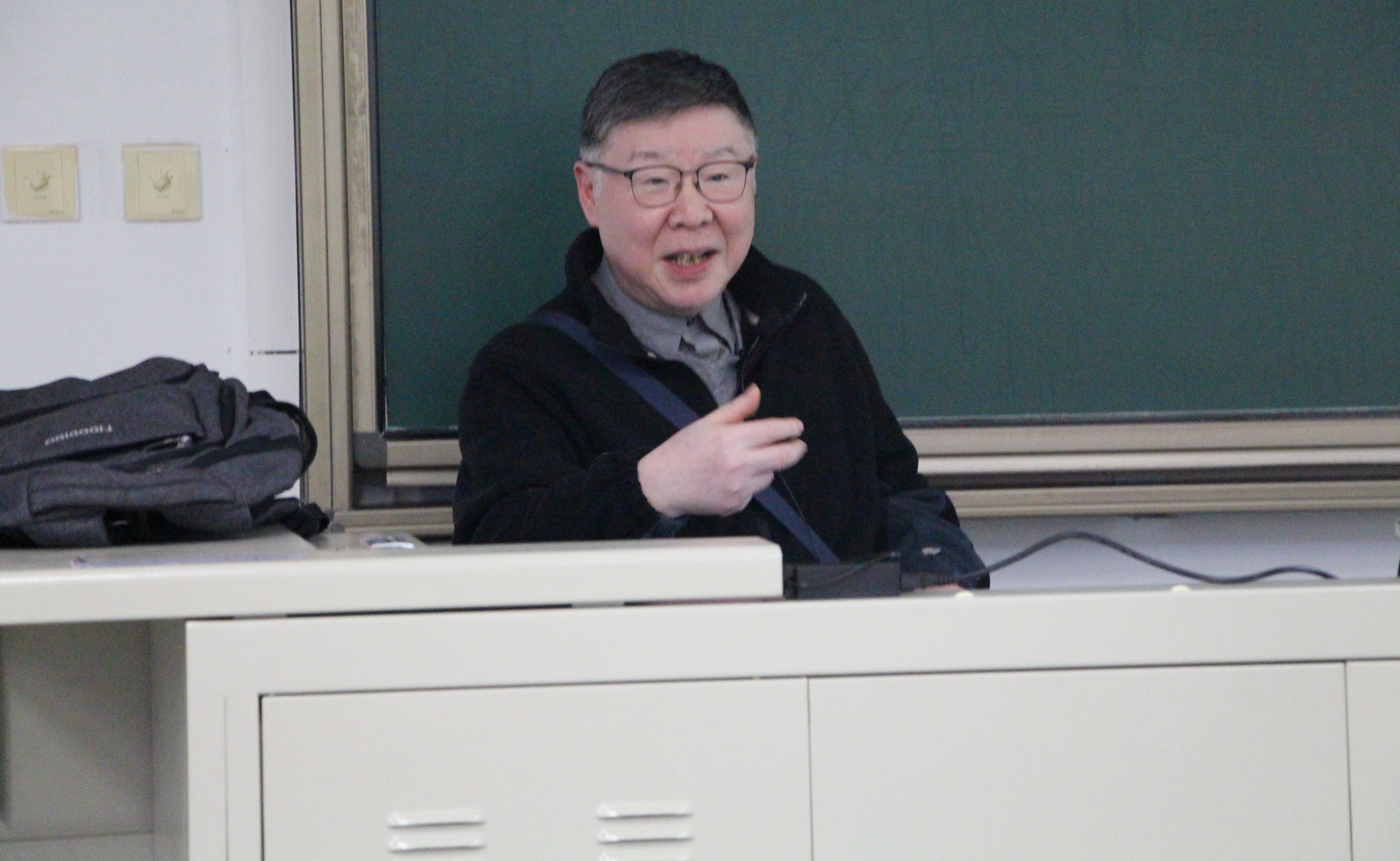 2025新澳门开门原料免费