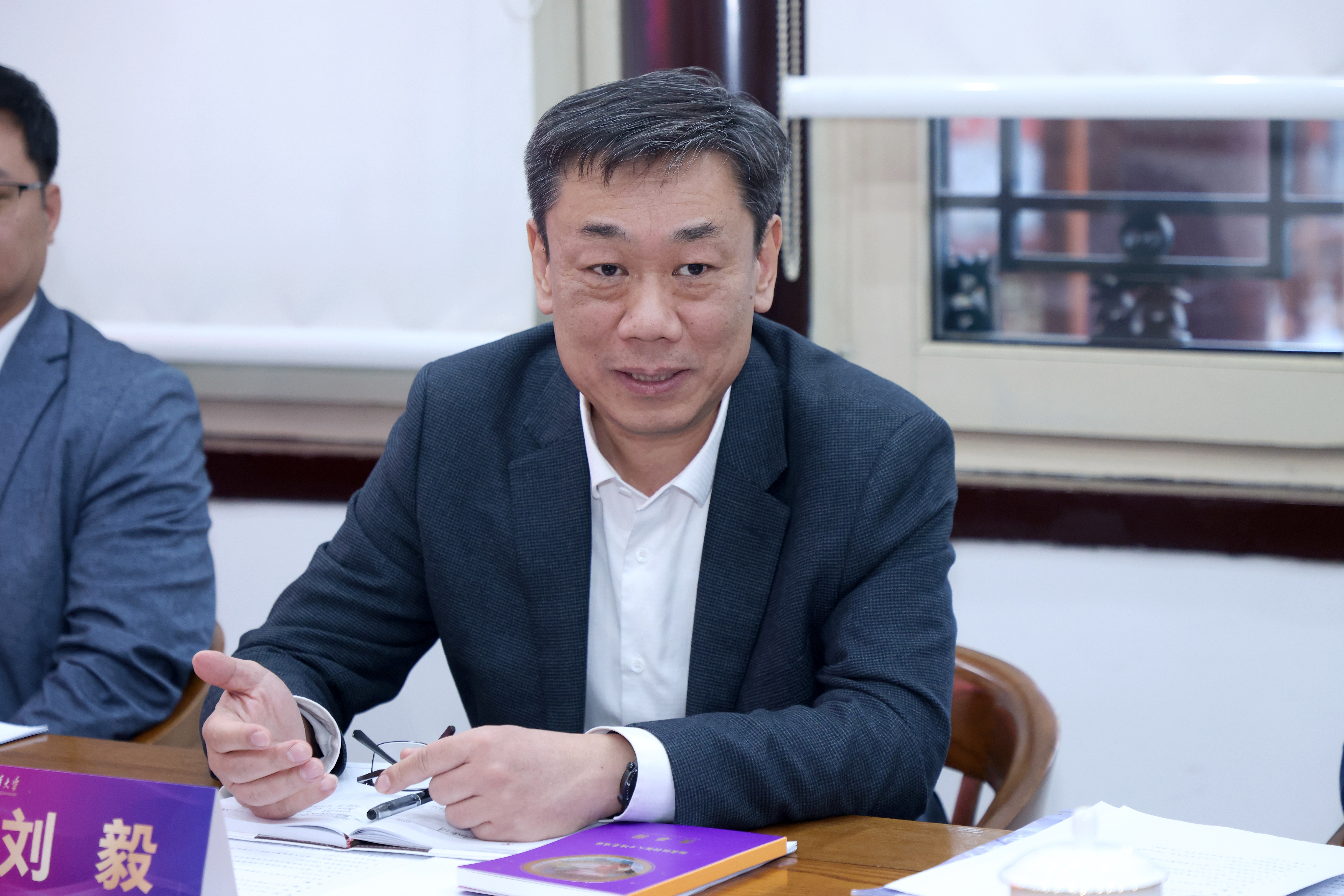 20250110-2025新澳门开门原料免费颠覆性创新人才培养项目座谈会举行-摄影师杨艳彬-刘毅发言.jpg