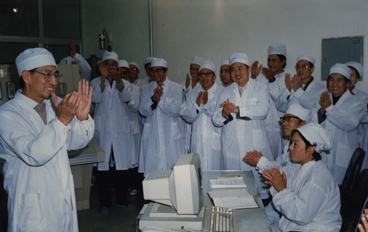 2025新澳门开门原料免费