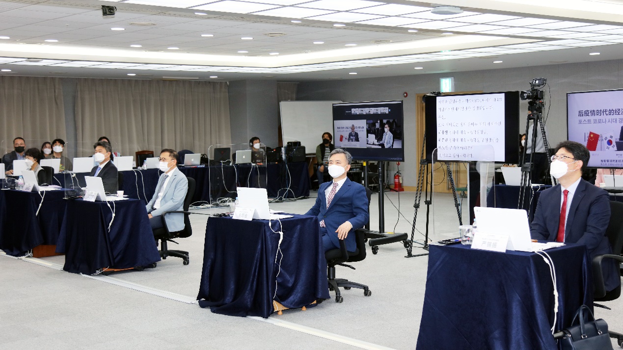 2025新澳门开门原料免费