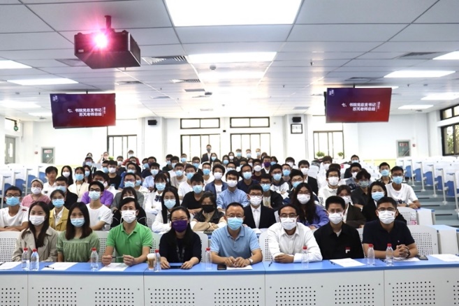 2025新澳门开门原料免费